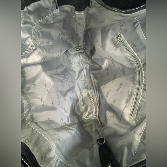 Bob Mackie Black Large Crocodile Embossed Design Shoulder Bag - Picture 10 of 16